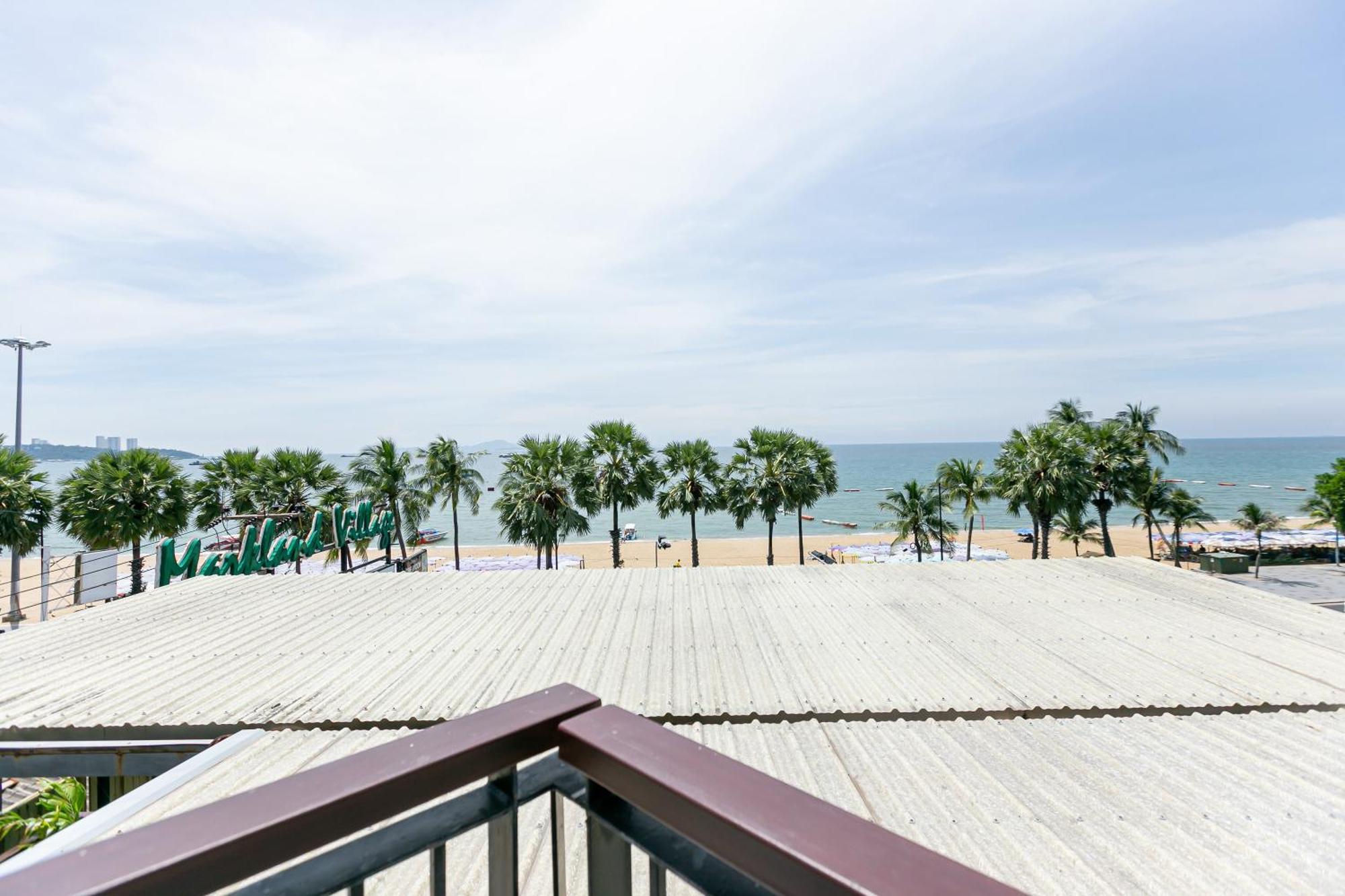 The Bedrooms Hostel Pattaya Exterior foto