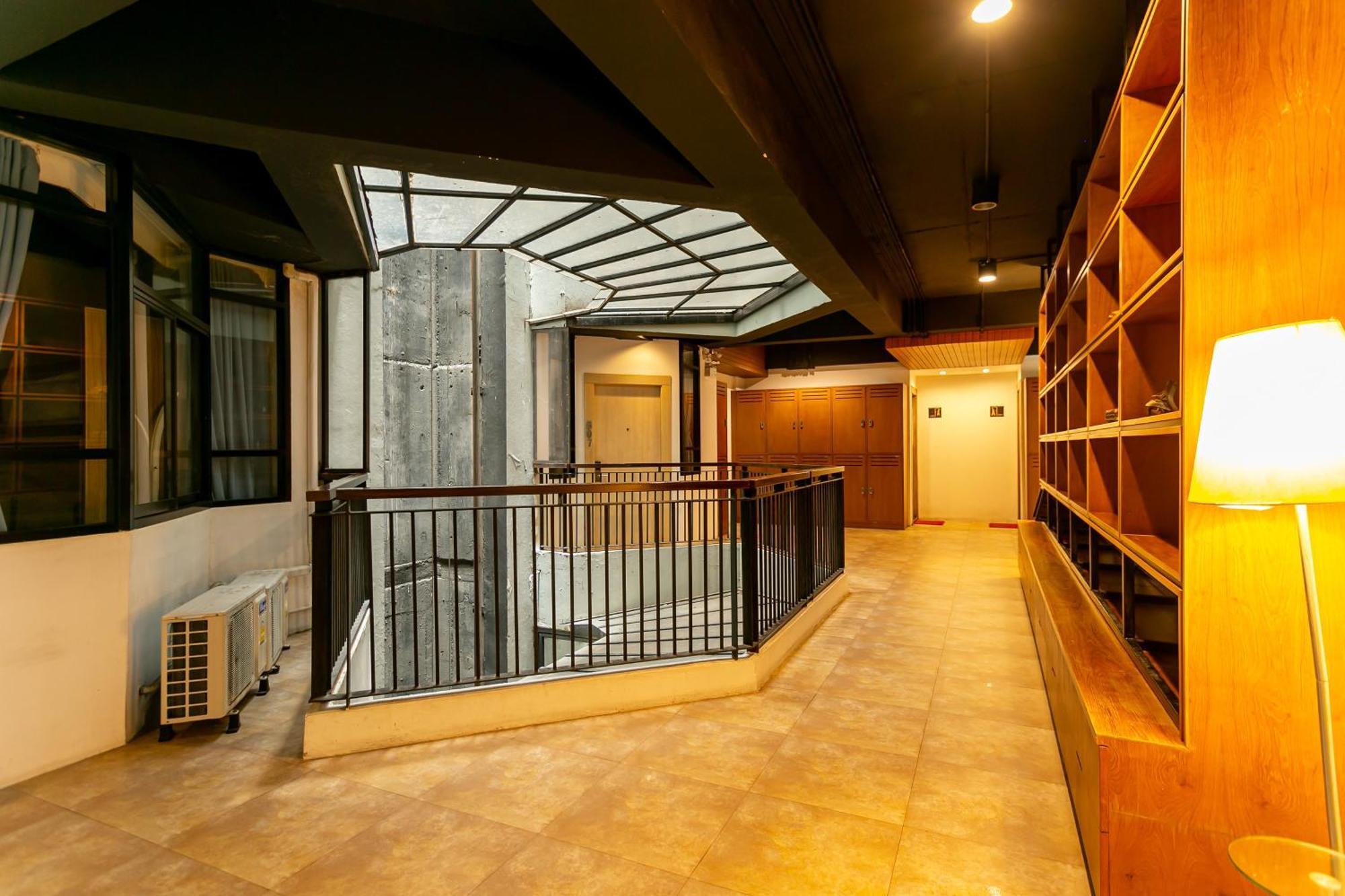 The Bedrooms Hostel Pattaya Exterior foto