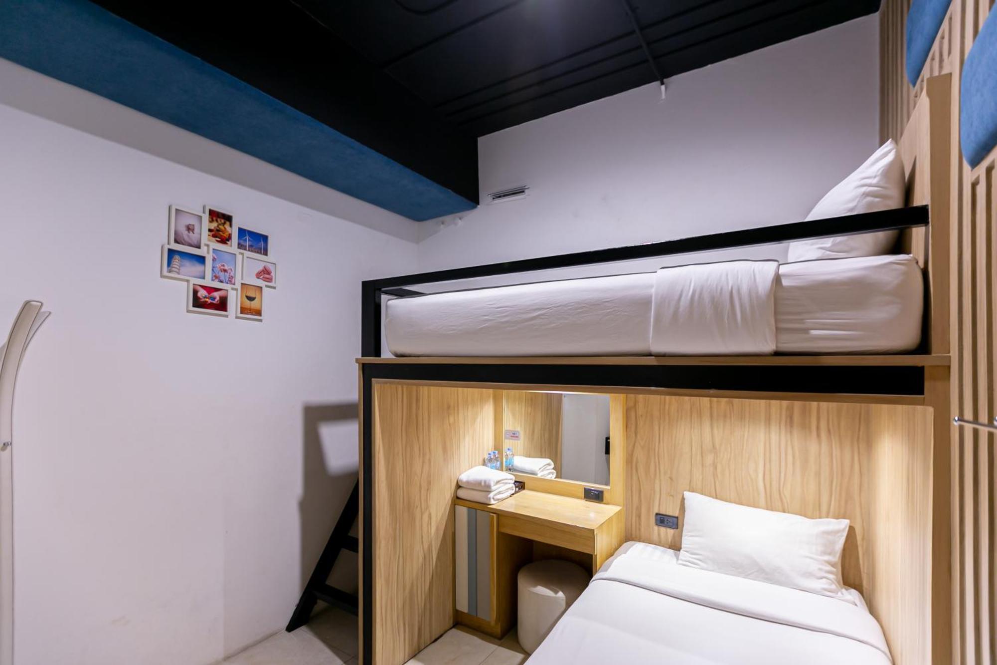 The Bedrooms Hostel Pattaya Exterior foto